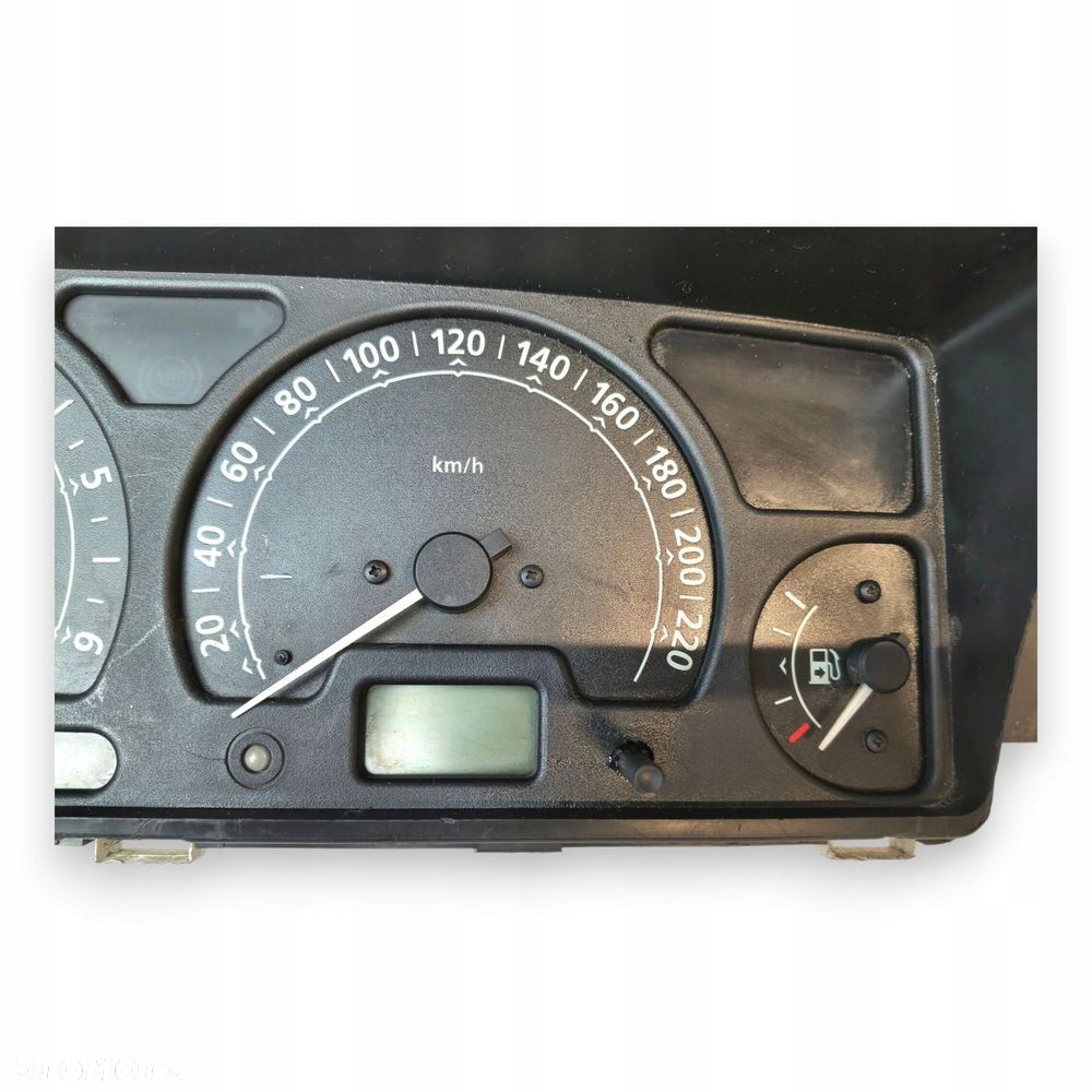 LICZNIK ZEGARY YAC001480 Land Rover Discovery II 2.5 TD5 Diesel 142 835km - 13
