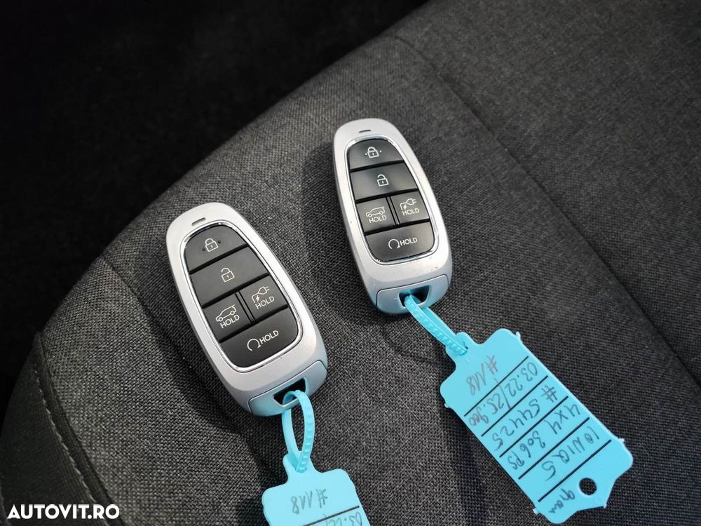 Hyundai IONIQ 77,4 kWh 4WD Techniq - 9