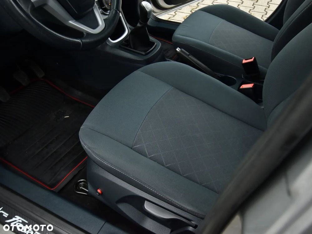 Ford Fiesta 1.25 Titanium - 25