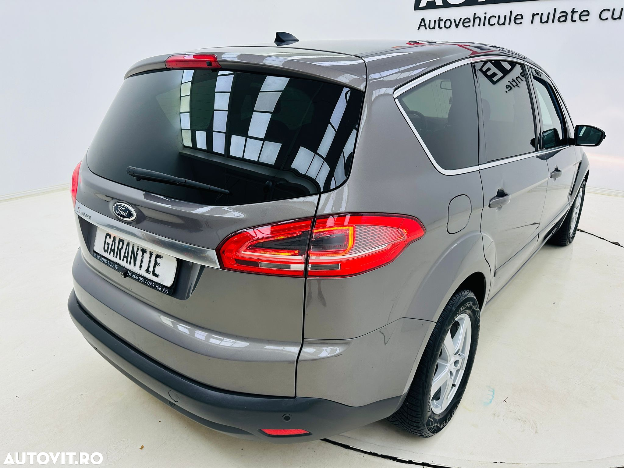 Ford S-Max - 21