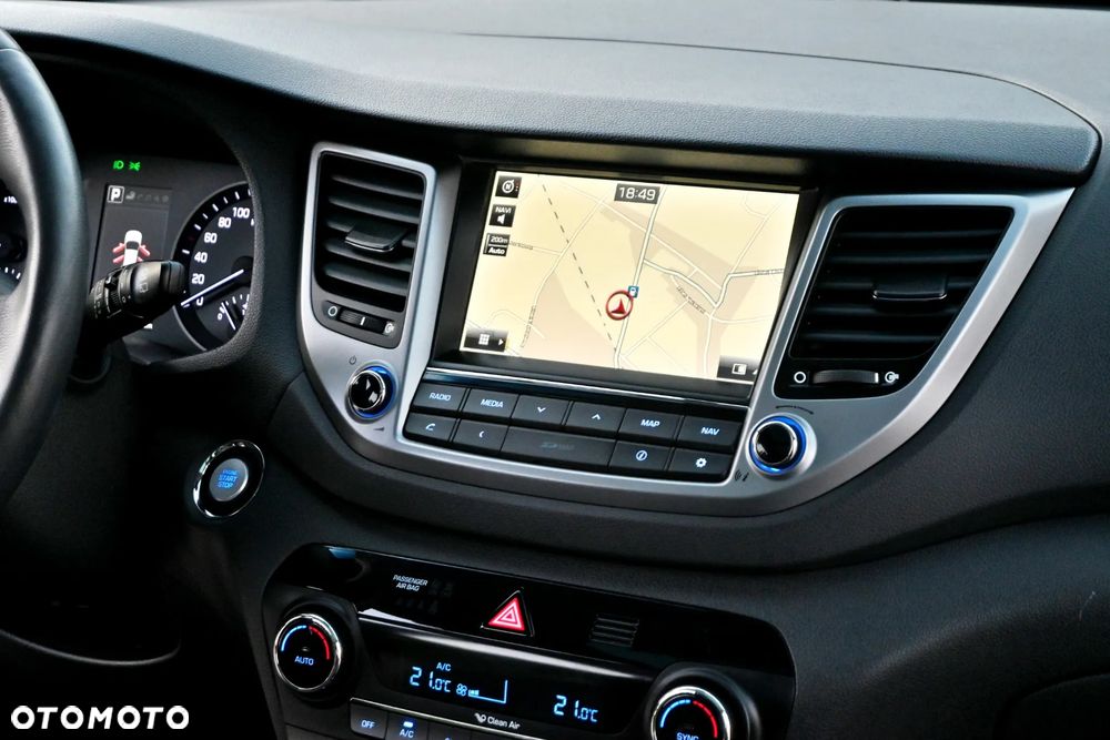 Hyundai Tucson 2.0 CRDI 4WD Automatik Premium - 24