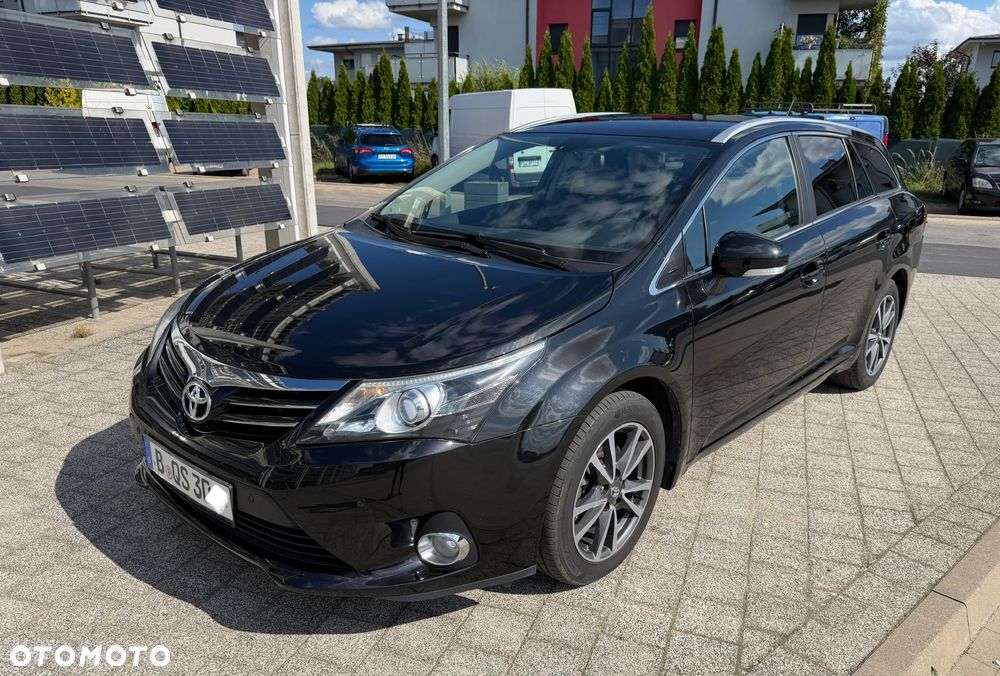 Toyota Avensis - 2