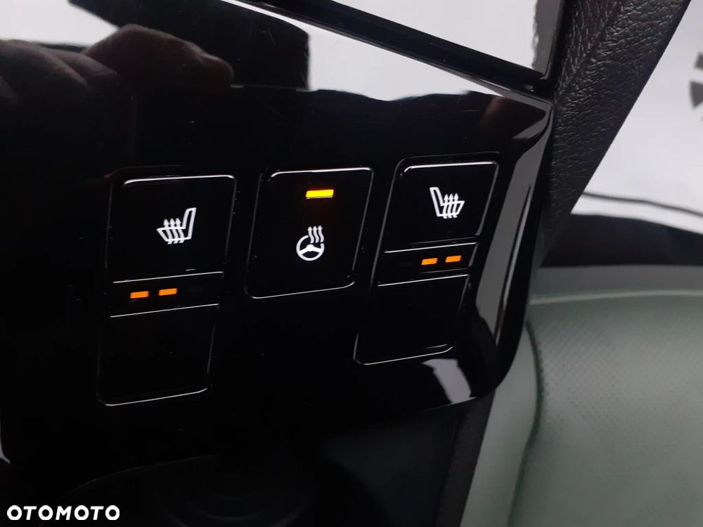 Kia Sportage 1.6 T-GDI PHEV Anniversary 4WD - 24