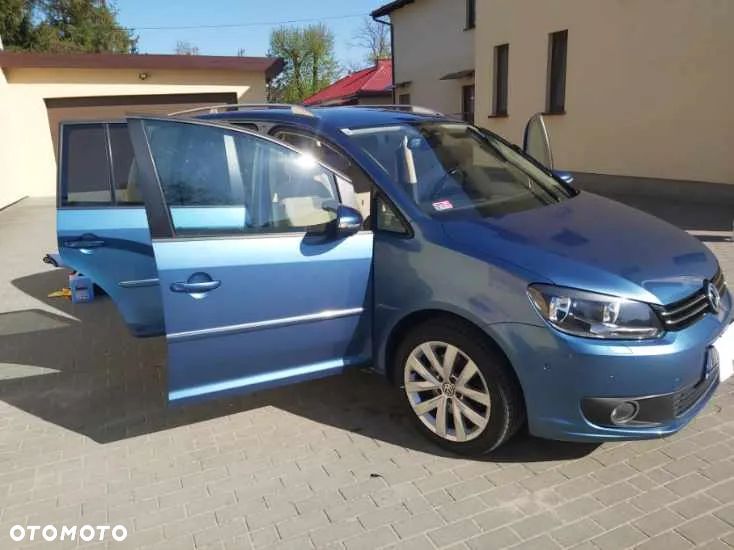 Volkswagen Touran - 1