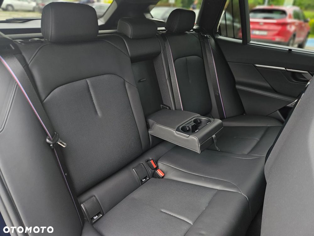 BMW Seria 5 540d xDrive mHEV M Sport - 38