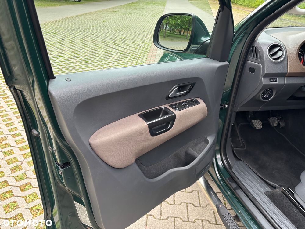 Volkswagen Amarok - 30