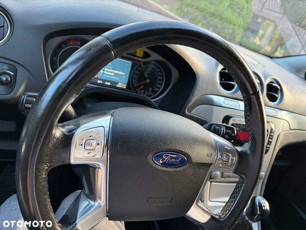 Ford S-Max 2.0 Titanium - 11