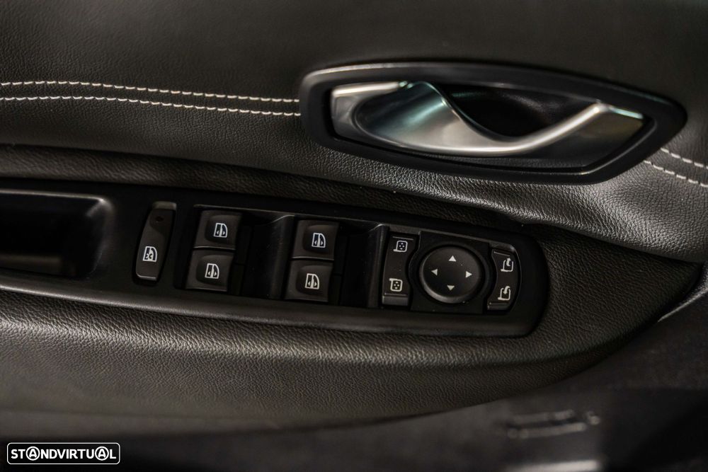 Renault Scénic 1.6 DCi Bose Edition - 26