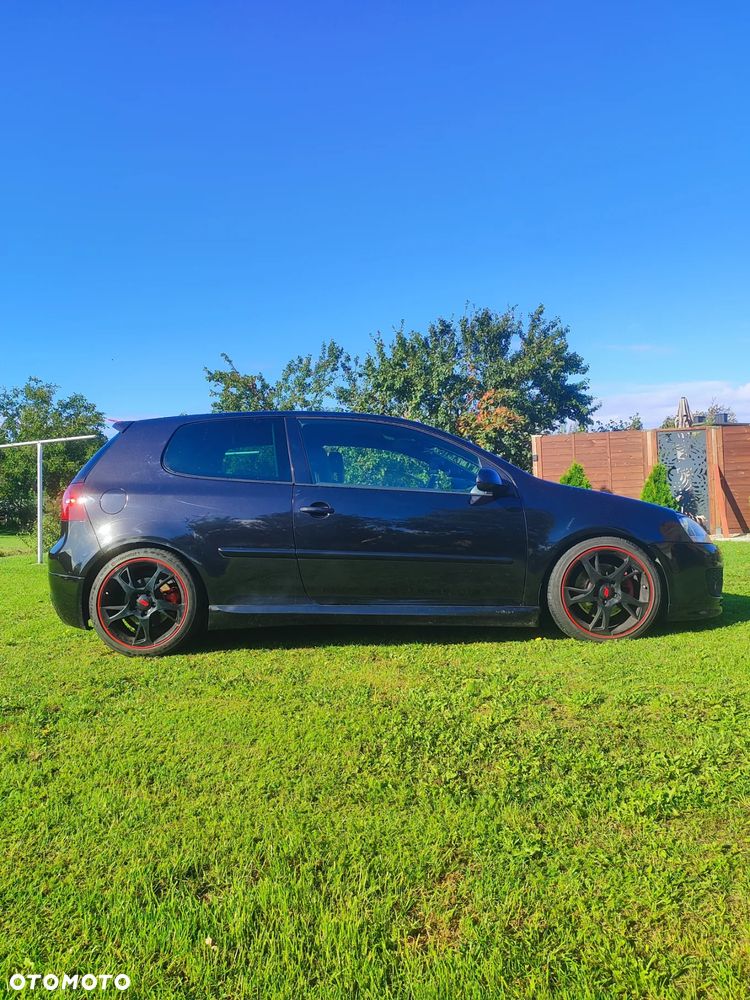 Volkswagen Golf - 5