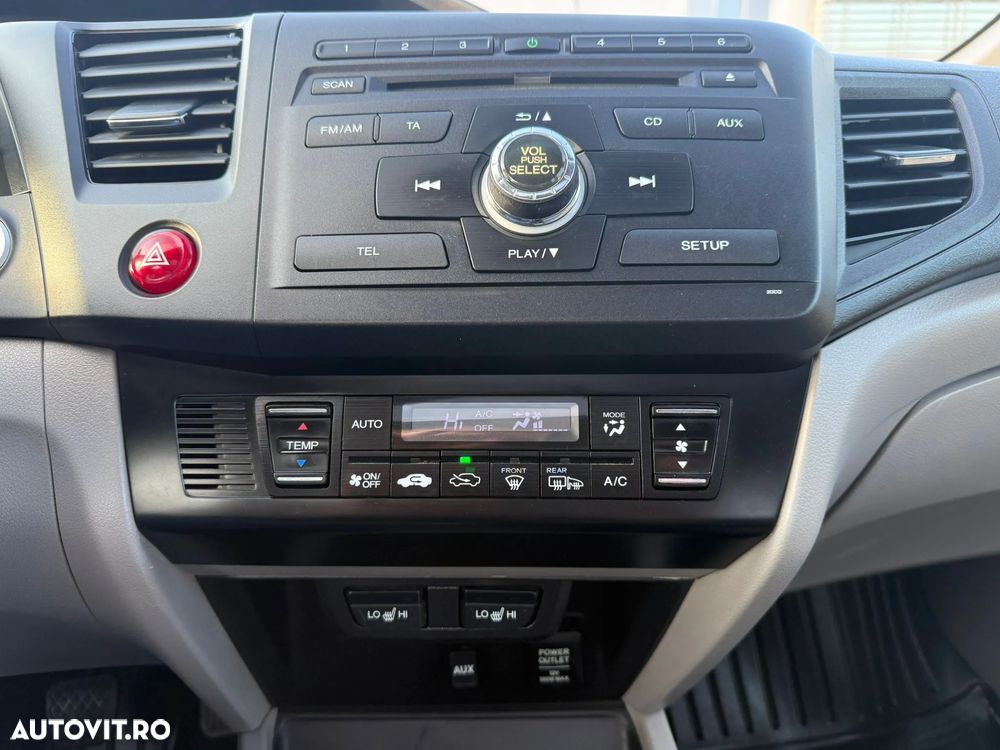 Honda Civic 1.8 MT LS - 18