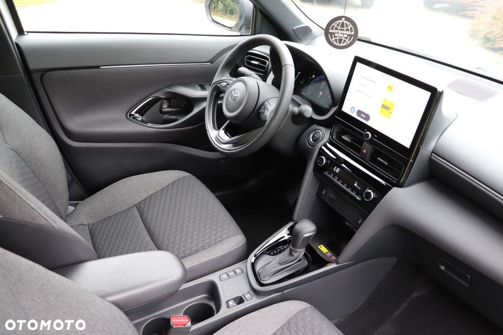 Toyota Yaris Cross 130 1.5 VVT-i Team Deutschland - 8