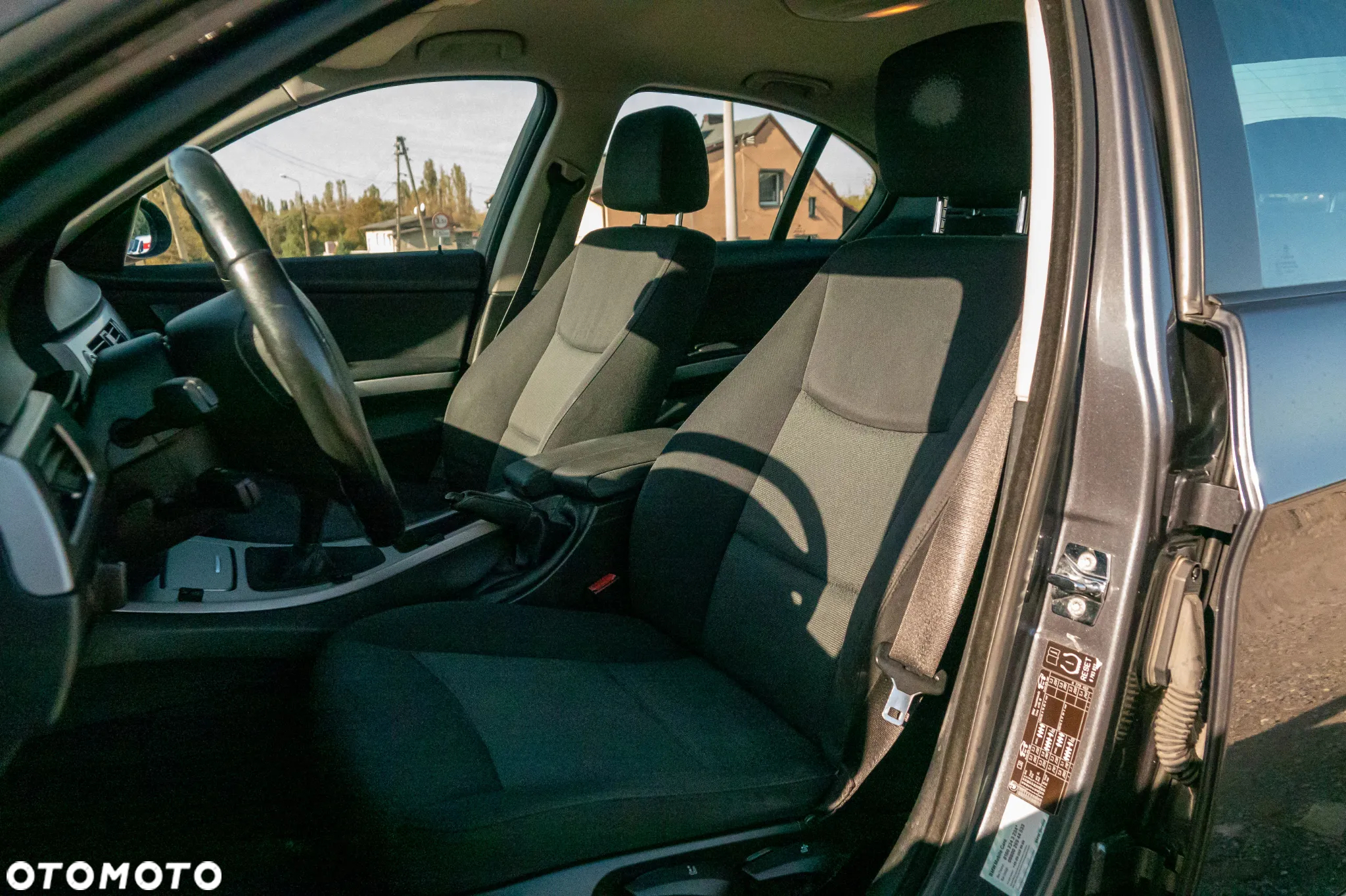 BMW Seria 3 318i - 15