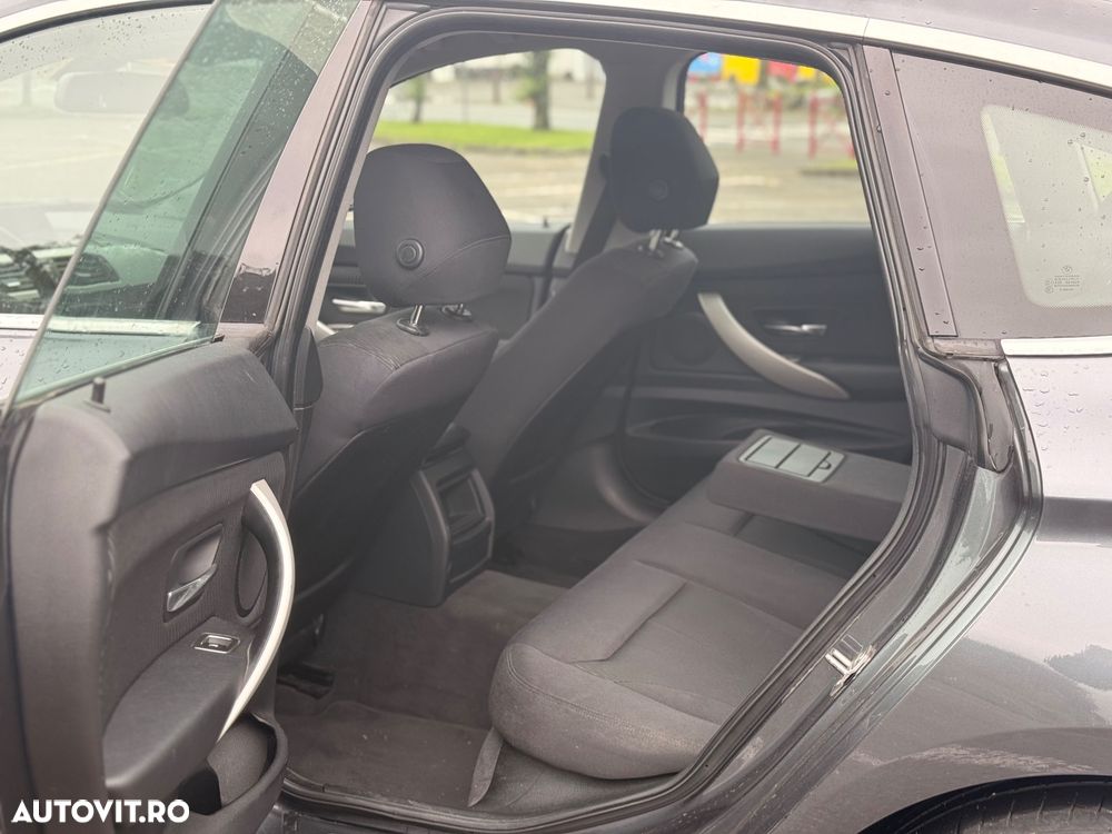 BMW Seria 3 318d - 11