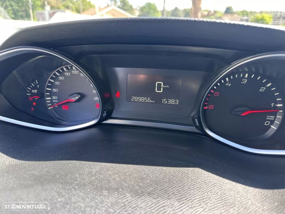 Peugeot 308 - 32