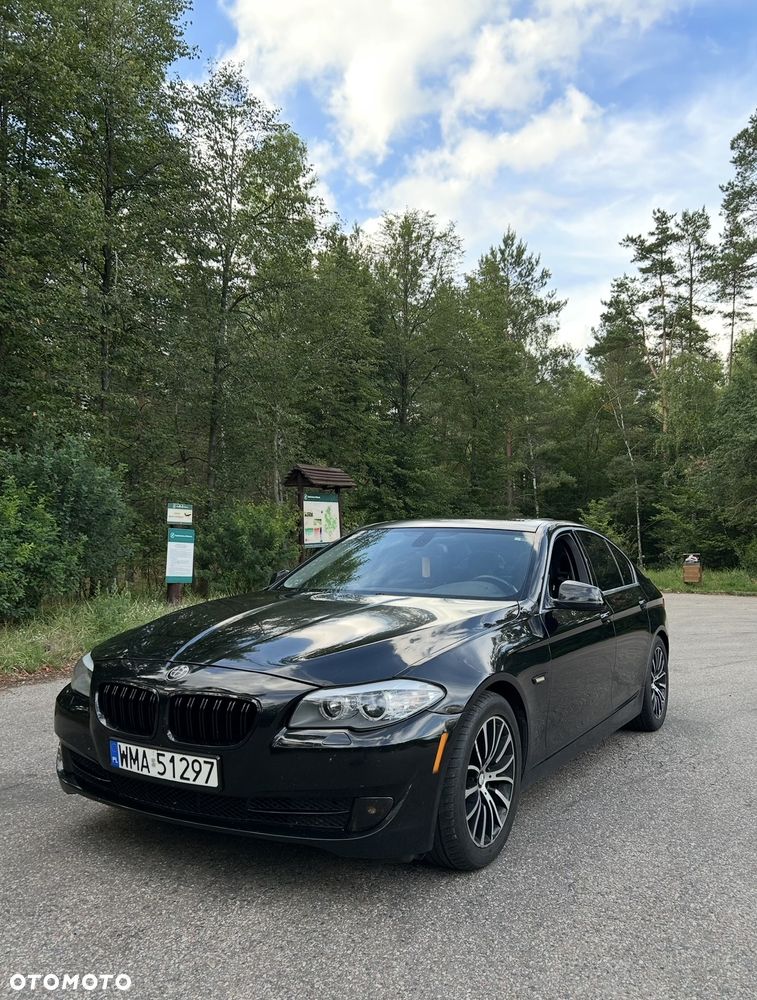 BMW Seria 5 528i - 1