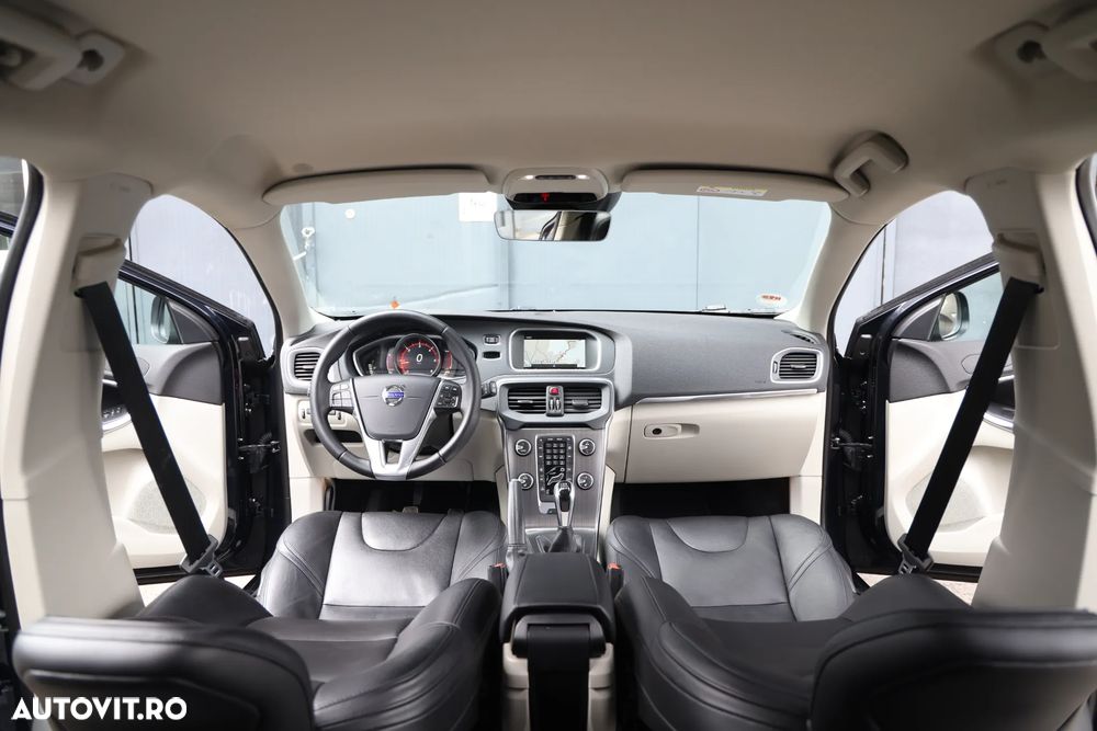 Volvo V40 D2 - 12