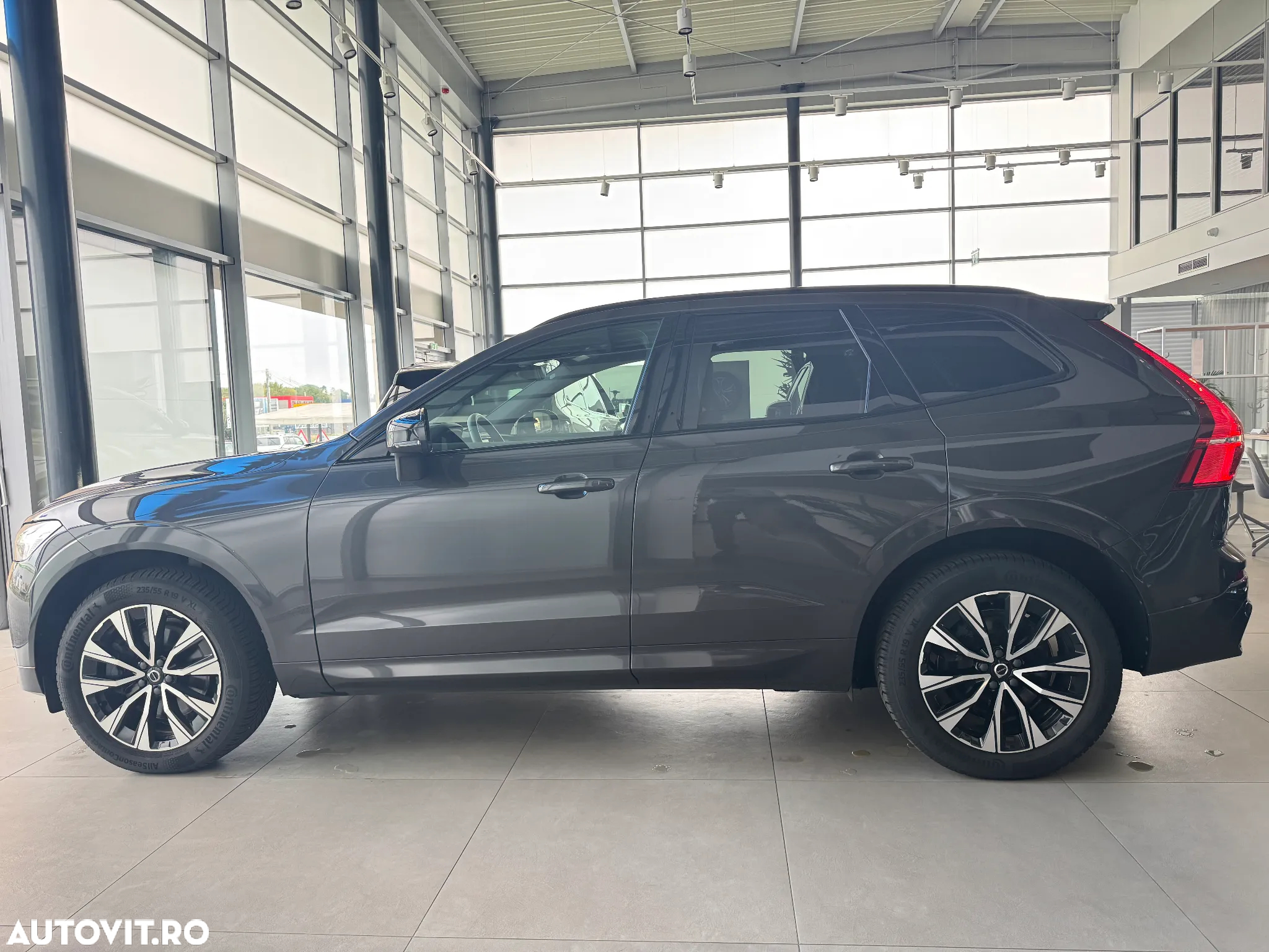 Volvo XC 60 B4 MHEV AT8 AWD R-Design - 7