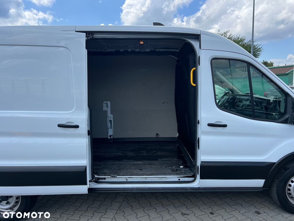 Ford Transit - 18