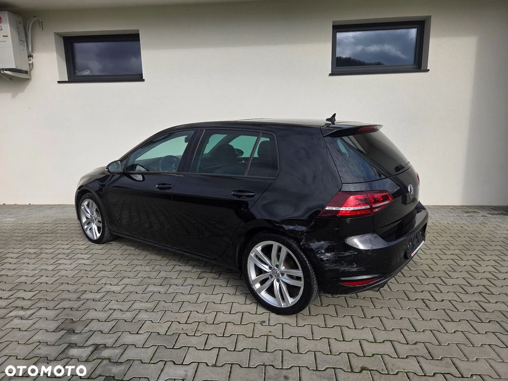 Volkswagen Golf - 18