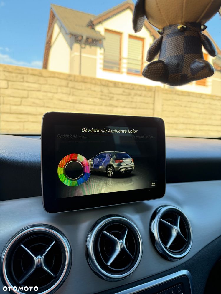 Mercedes-Benz GLA 200 7G-DCT AMG Line - 19