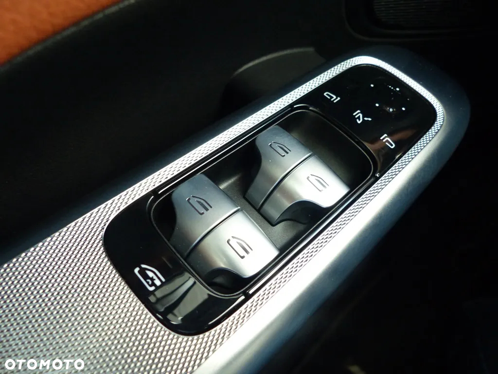 Mercedes-Benz GLC Coupe 200 mHEV 4-Matic AMG Line - 27