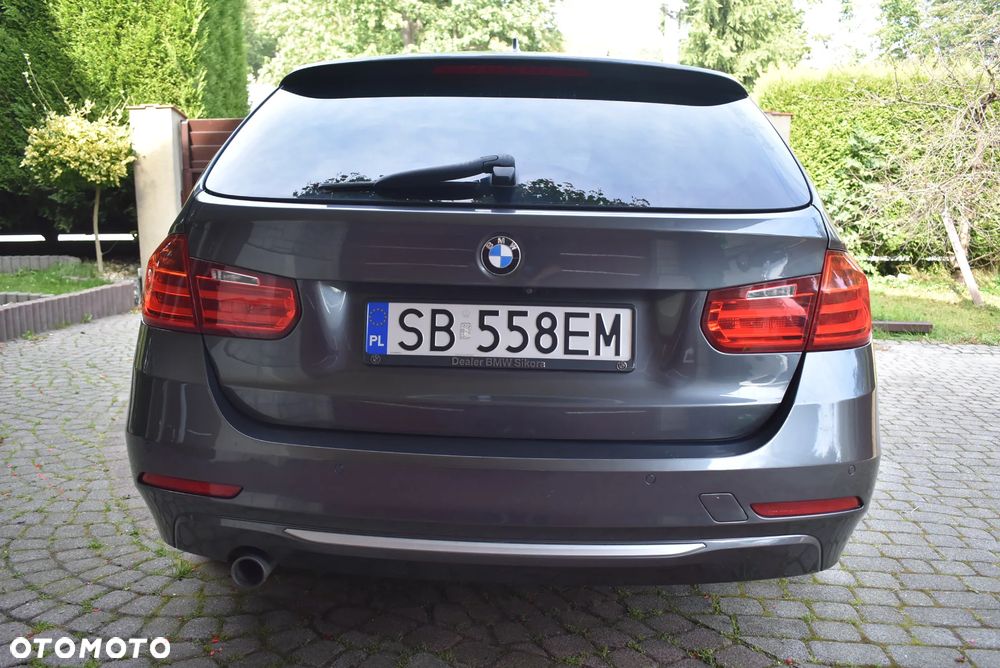 BMW Seria 3 320d Touring xDrive Modern Line - 4