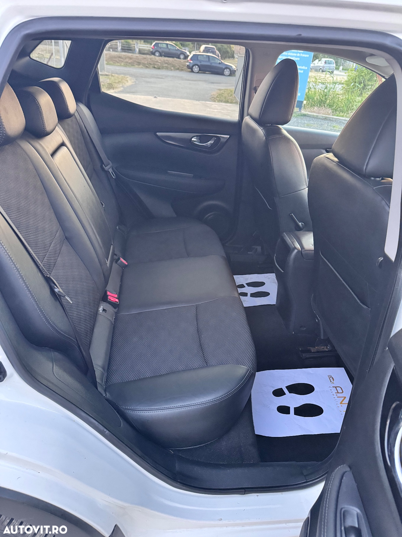 Nissan Qashqai 1.6 DCI TEKNA - 11