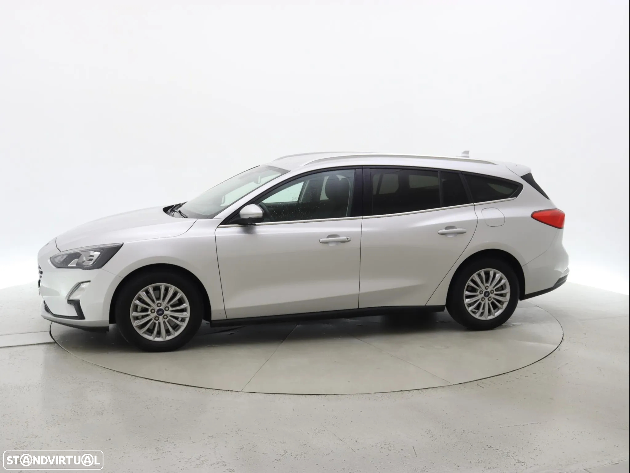 Ford Focus 1.5 TDCi EcoBlue Titanium - 2