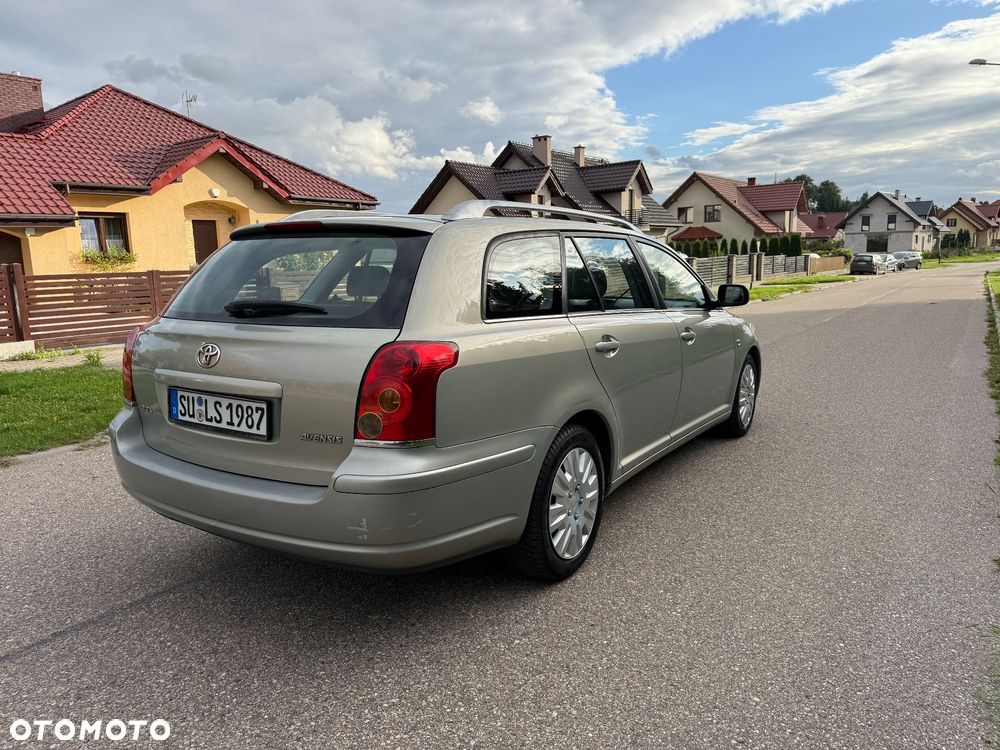 Toyota Avensis - 3