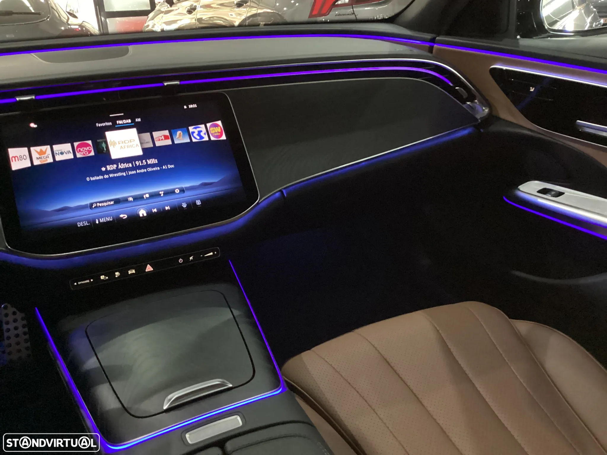 Mercedes-Benz E 300 e AMG Line - 29