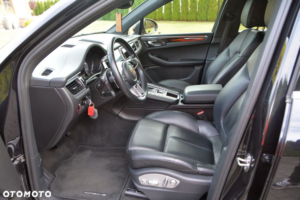 Porsche Macan - 14