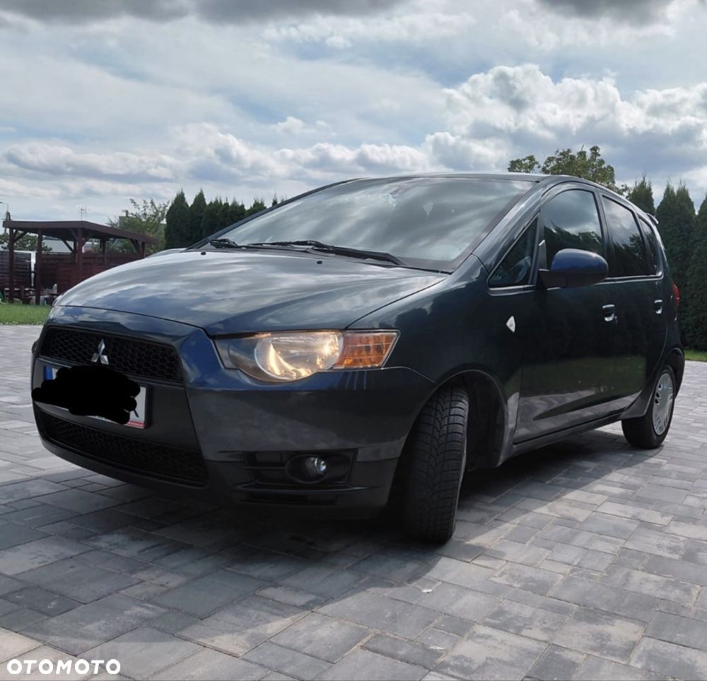 Mitsubishi Colt - 1