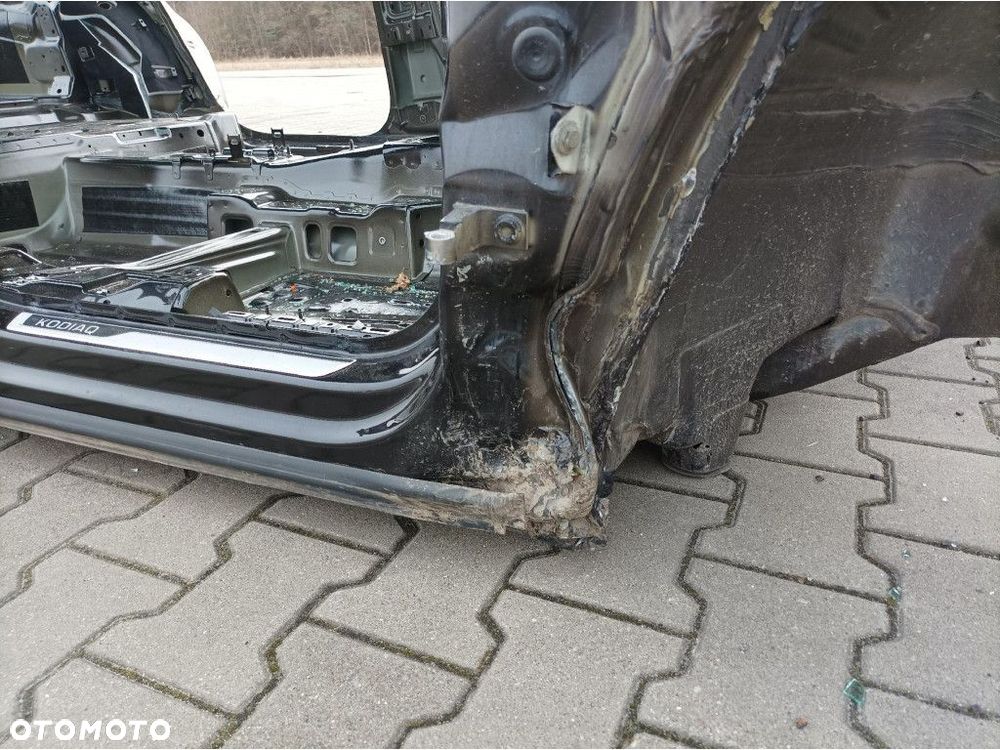 SKODA KODIAQ I LIFT 19- PRÓG SŁUPEK PRAWY LF9R - 3