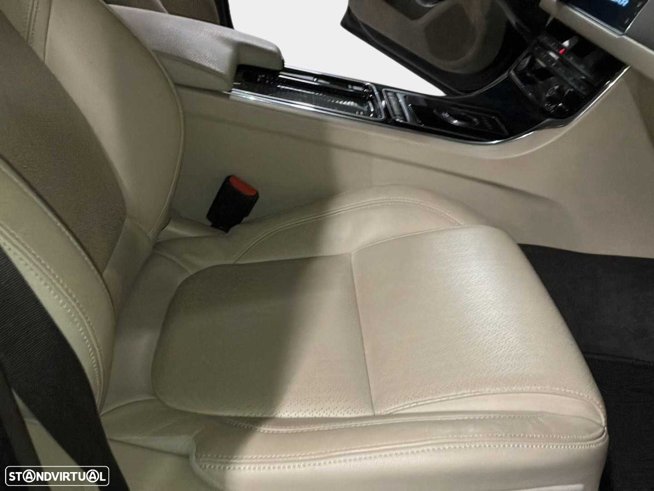 Jaguar XF 2.0 D Prestige Aut. - 11