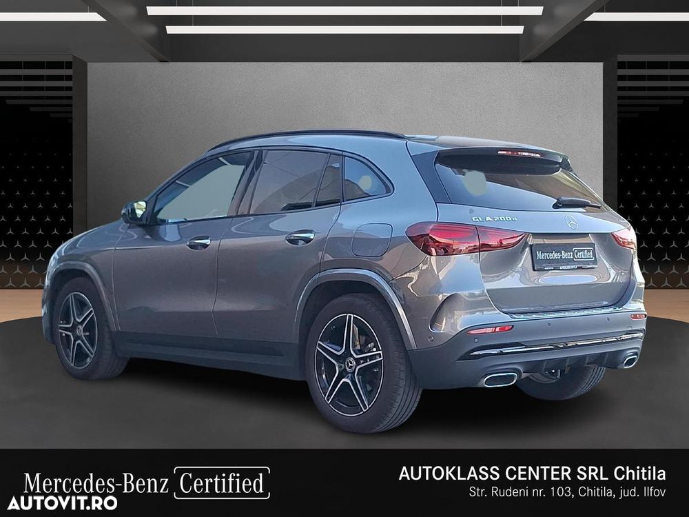 Mercedes-Benz GLA 200 d 4MATIC Aut. - 4