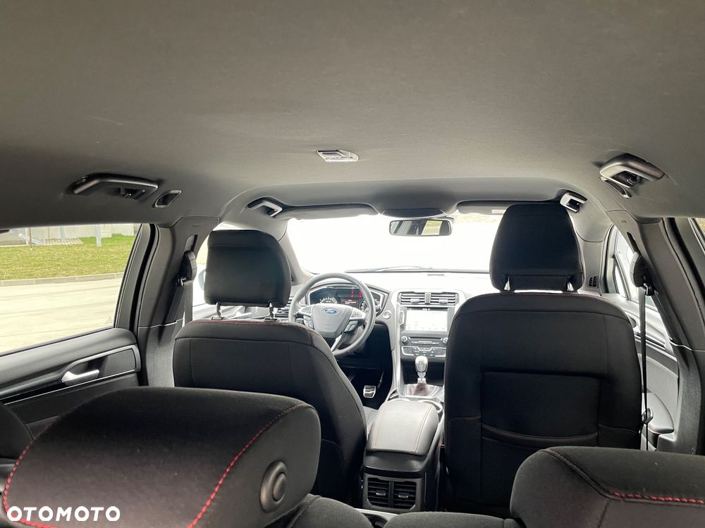 Ford Mondeo 1.5 EcoBoost ST-Line - 32