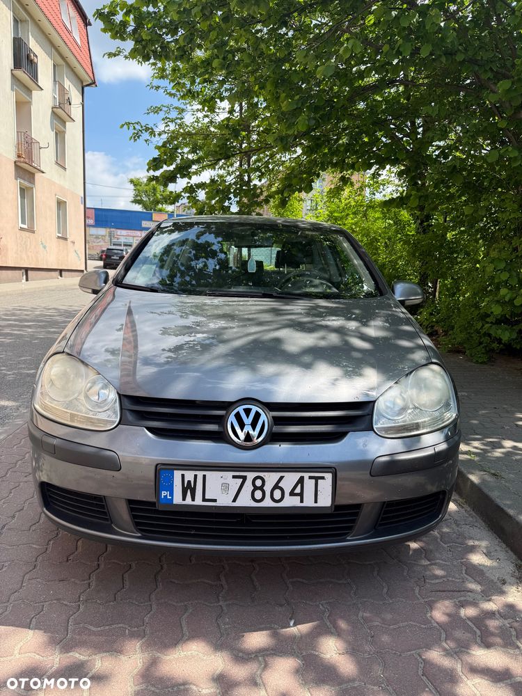Volkswagen Golf - 5