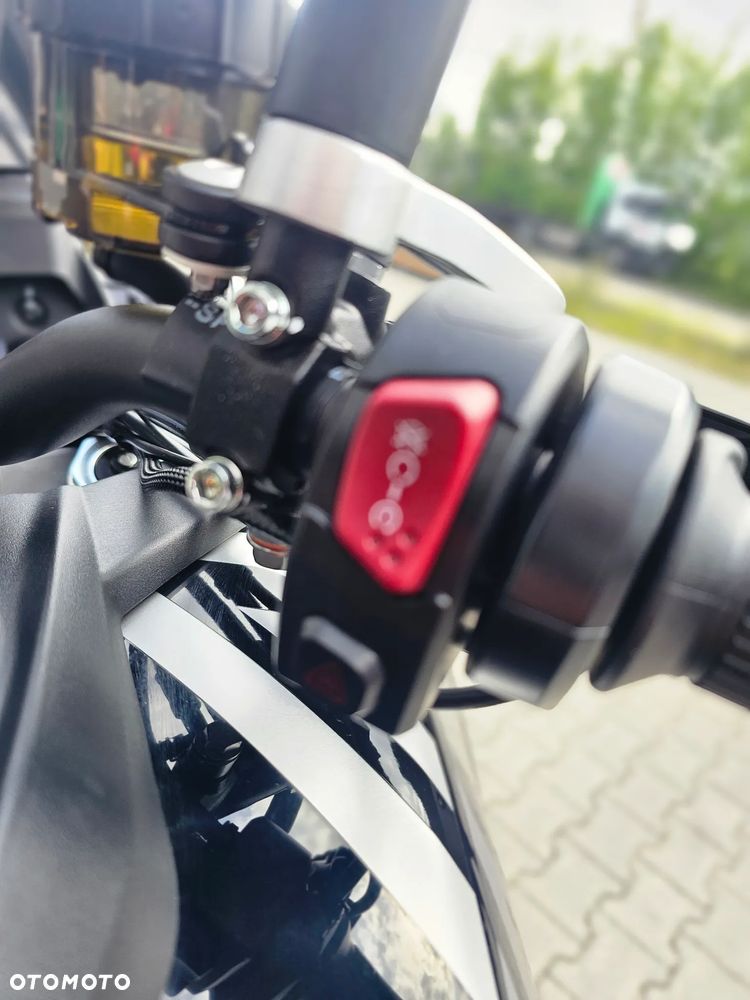 QJMOTOR SRT 600SX - 4