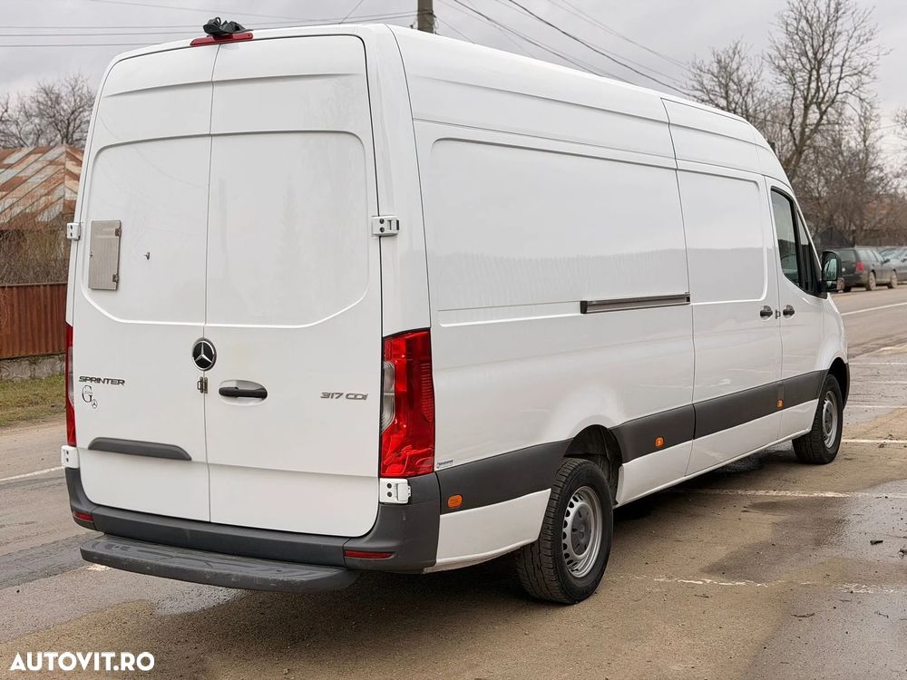 Mercedes-Benz Sprinter - 3