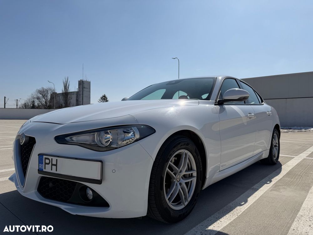 Alfa Romeo Giulia 2.2 JTDM Aut. - 2