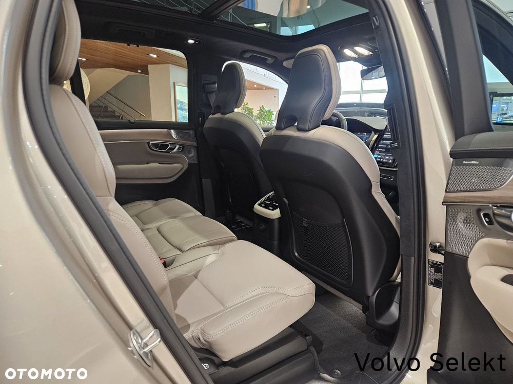 Volvo XC 90 - 33