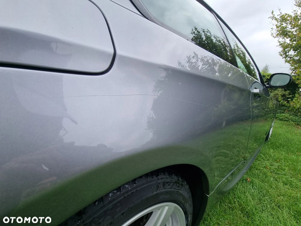 BMW Seria 3 325i xDrive M Sport Edition - 9