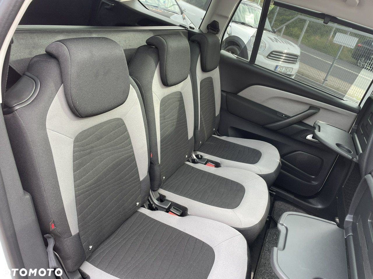 Citroën C4 Grand Picasso BlueHDi 120 EAT6 Business Class - 30