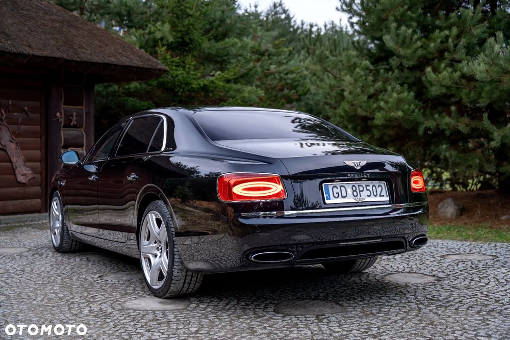 Bentley Flying Spur Mulliner - 12