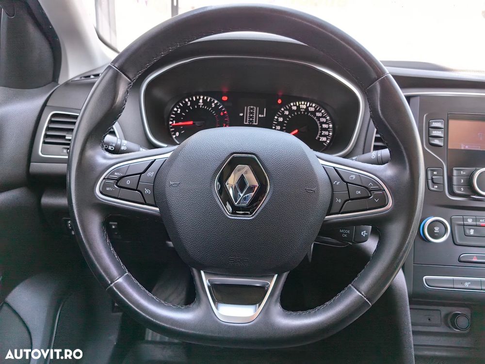 Renault Megane TCe 114 GPF Life - 21