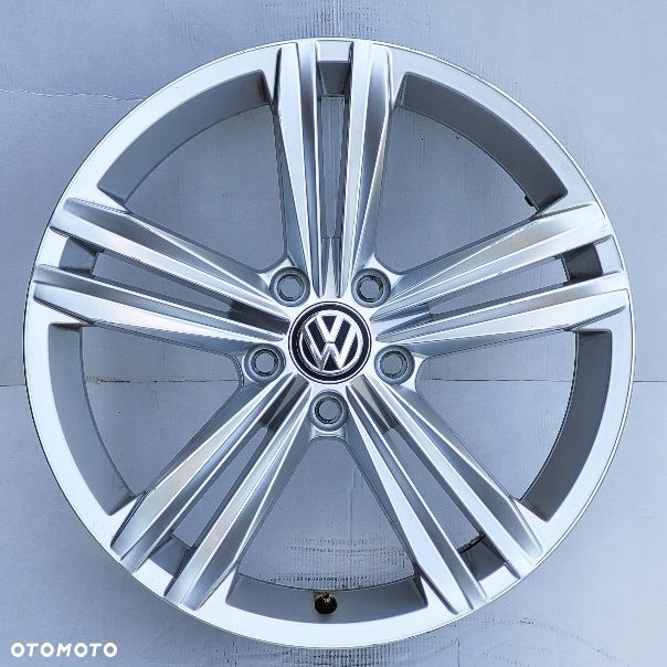 FELGA VW TIGUAN 7 x 18 et43 OE 5NA601025M SEBRING PROSTA ORYGINALNA - 1