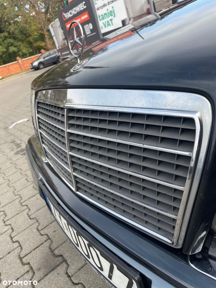 Mercedes-Benz Klasa E - 32