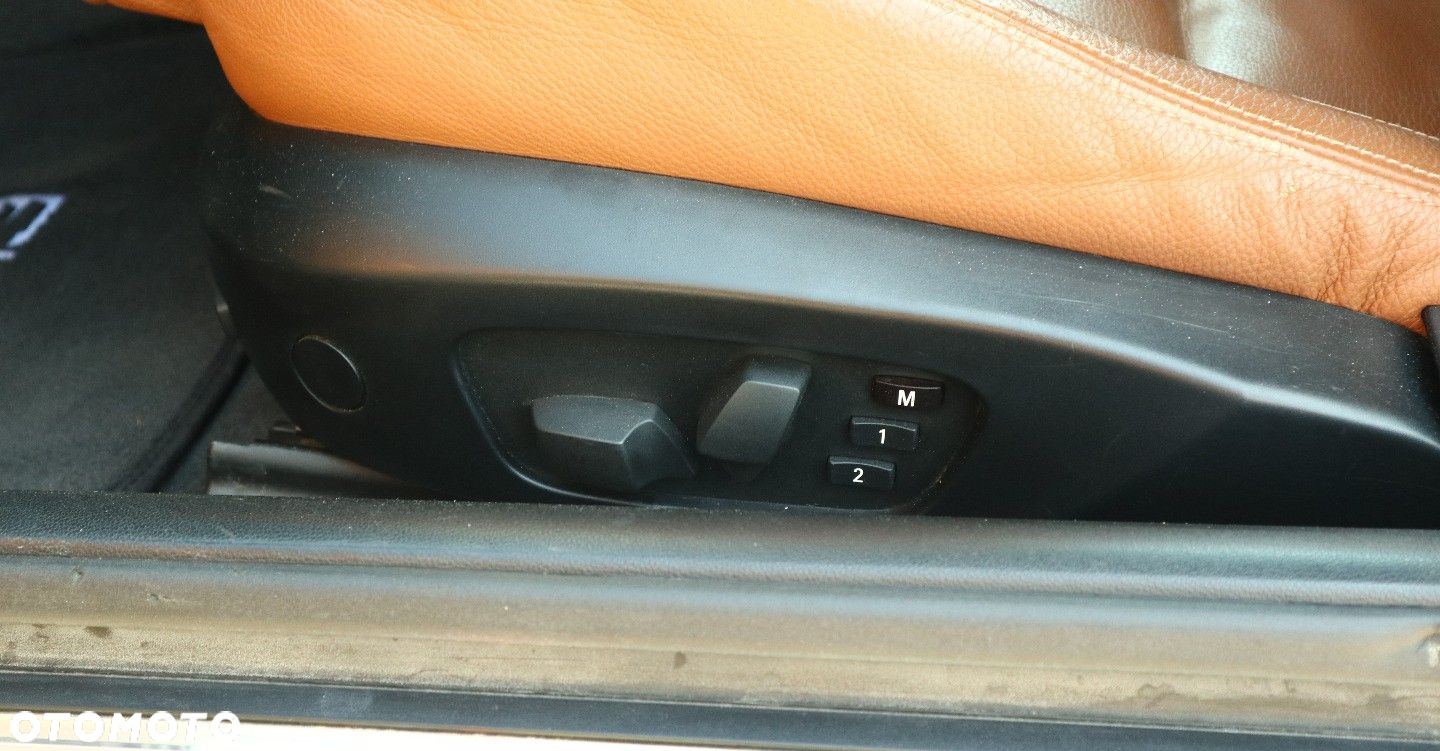BMW Seria 3 320i Cabrio - 19