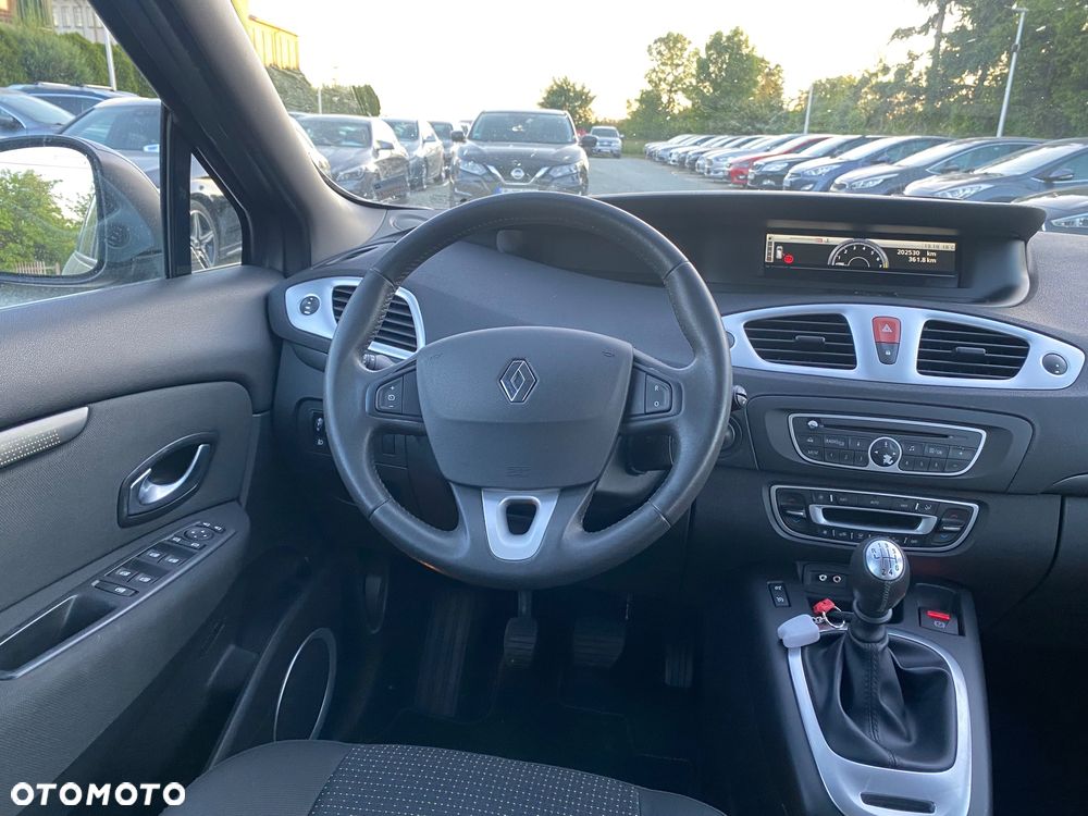 Renault Scenic 1.6 16V 110 Dynamique - 31