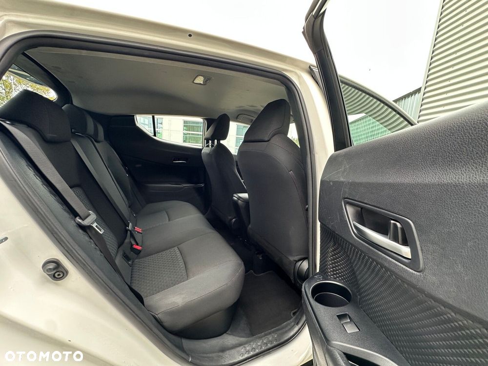 Toyota C-HR - 14